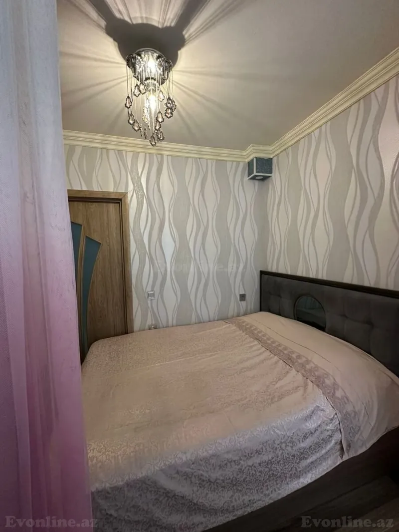 Satılır 2 otaqlı Mənzil Köhnə tikili 43 m² 8-ci mikrorayon - şəkil 7