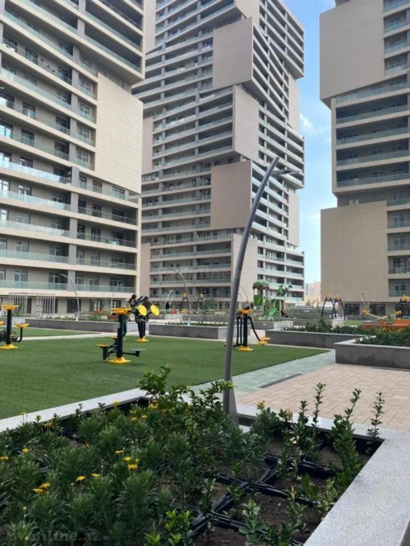 Satılır 3 otaqlı Mənzil Yeni tikili 148 m² 8 Noyabr m. - şəkil 2