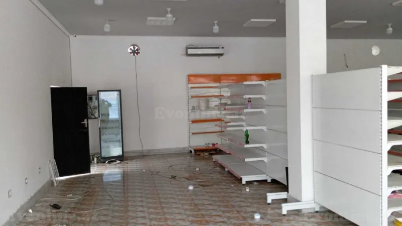 Kirayə verilir Obyekt 135 m² Səbail r. - şəkil 8