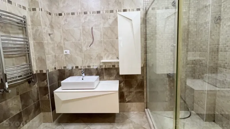 Satılır 4 otaqlı Mənzil Yeni tikili 204 m² Nizami m. - şəkil 8