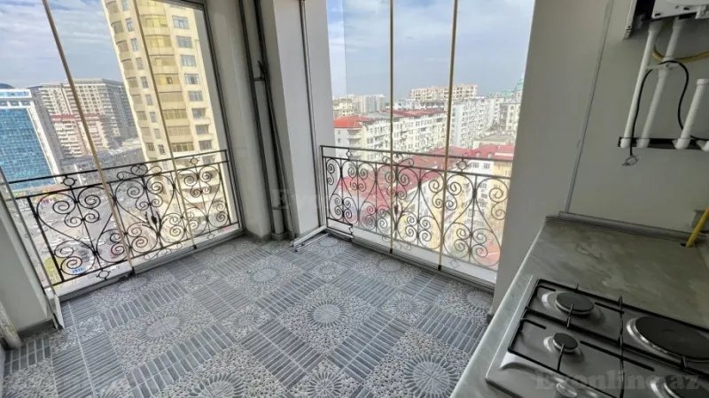 Satılır 4 otaqlı Mənzil Yeni tikili 204 m² Nizami m. - şəkil 17