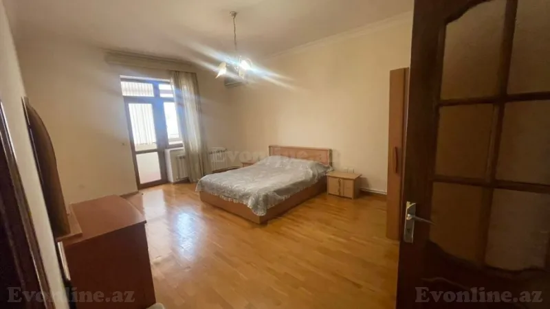 Kirayə verilir 5 otaqlı Mənzil Köhnə tikili 200 m² Elmlər Akademiyası m. - şəkil 5