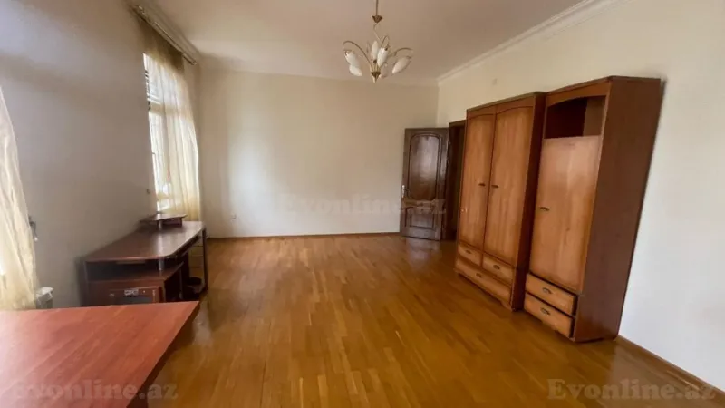 Kirayə verilir 5 otaqlı Mənzil Köhnə tikili 200 m² Elmlər Akademiyası m. - şəkil 10