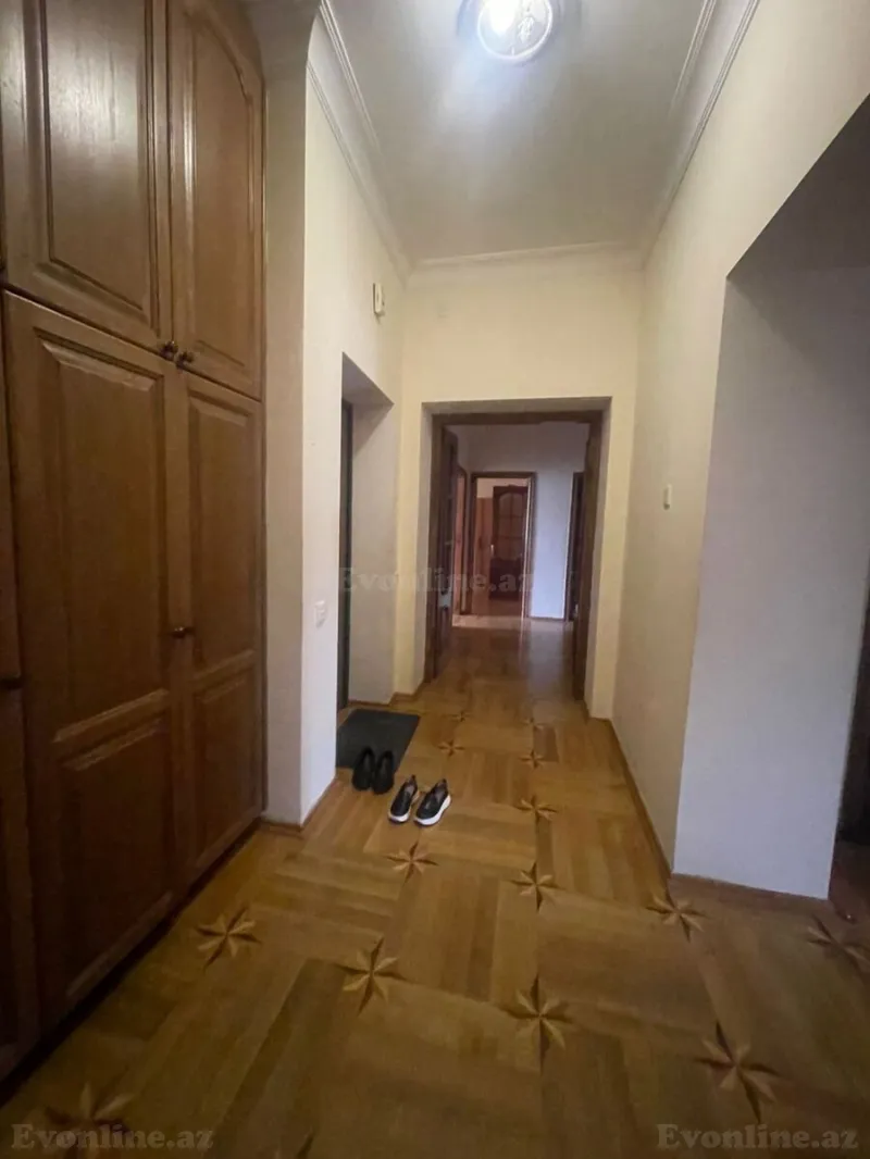 Kirayə verilir 5 otaqlı Mənzil Köhnə tikili 200 m² Elmlər Akademiyası m. - şəkil 14