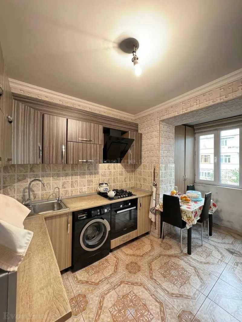 Satılır 5 otaqlı Mənzil Köhnə tikili 100 m² Nərimanov r. - şəkil 10