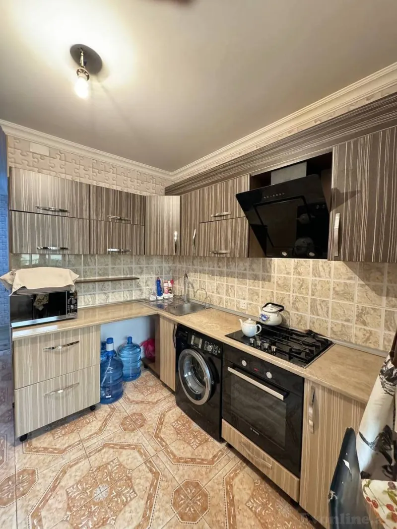 Satılır 5 otaqlı Mənzil Köhnə tikili 100 m² Nərimanov r. - şəkil 13