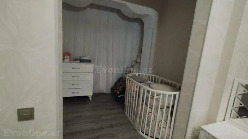 Satılır 4 otaqlı Mənzil Köhnə tikili 100 m² Xətai r. - şəkil 11