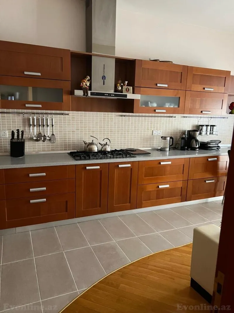 Kirayə verilir 4 otaqlı Mənzil Yeni tikili 160 m² Nəsimi r. - şəkil 9