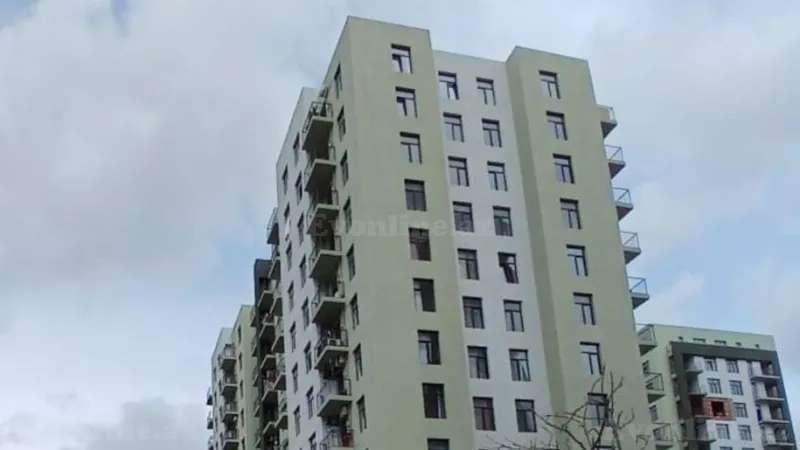 Satılır 2 otaqlı Mənzil Yeni tikili 69 m² Elmlər Akademiyası m. - şəkil 2