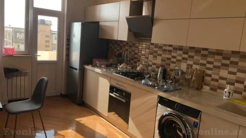 Satılır 2 otaqlı Mənzil Yeni tikili 70 m² Suraxanı r. - şəkil 3