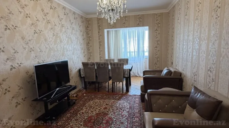 Kirayə verilir 2 otaqlı Mənzil Köhnə tikili 70 m² 8-ci mikrorayon