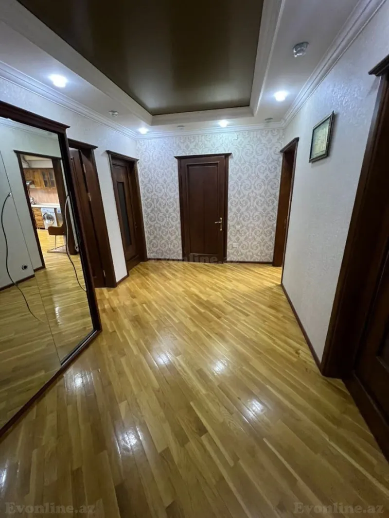 Satılır 4 otaqlı Mənzil Yeni tikili 185 m² Nərimanov r. - şəkil 8