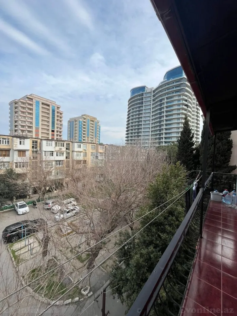 Satılır 2 otaqlı Mənzil Köhnə tikili 50 m² Yasamal r. - şəkil 9