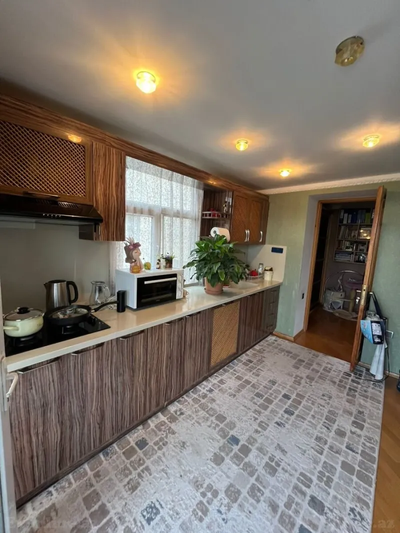 Satılır 2 otaqlı Mənzil Köhnə tikili 50 m² Yasamal r. - şəkil 12