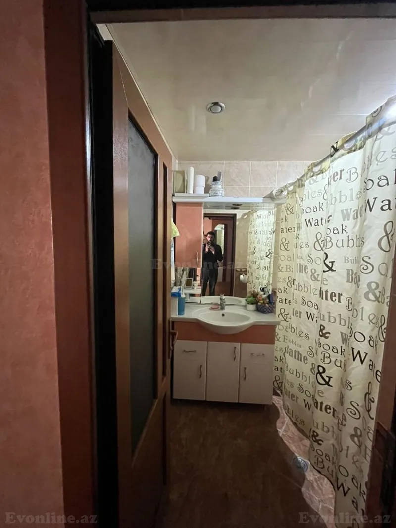 Satılır 2 otaqlı Mənzil Köhnə tikili 50 m² Yasamal r. - şəkil 14