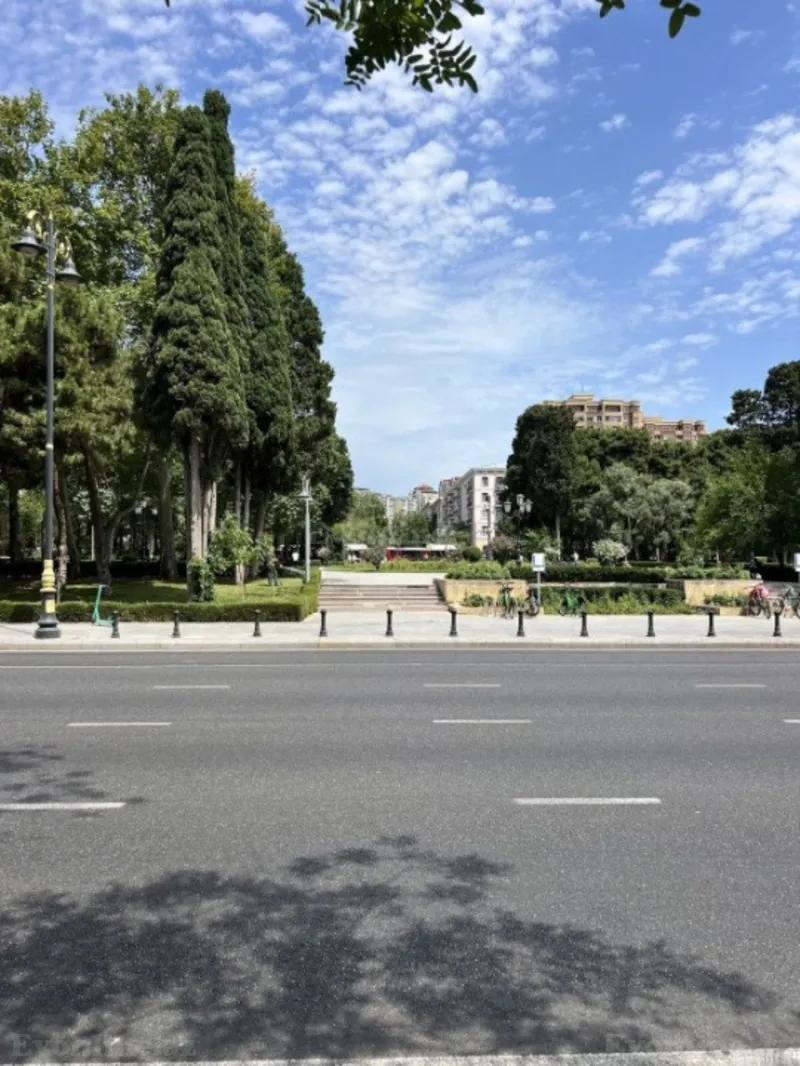 Kirayə verilir Obyekt 50 m² 28 May m. - şəkil 2