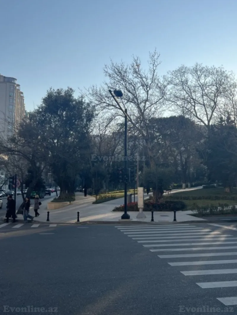 Satılır 2 otaqlı Mənzil Yeni tikili 75 m² Gənclik m. - şəkil 3