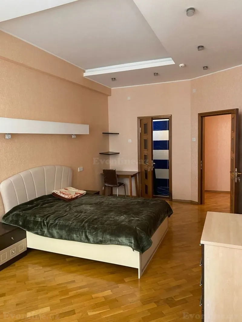 Satılır 2 otaqlı Mənzil Yeni tikili 105 m² 28 May m. - şəkil 6