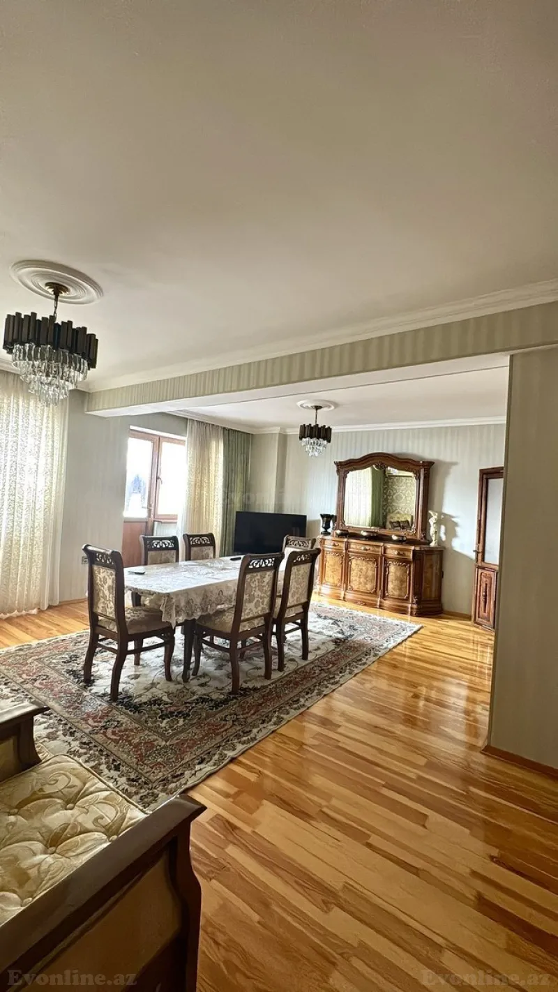 Satılır 4 otaqlı Mənzil Köhnə tikili 110 m² Yeni Yasamal - şəkil 2