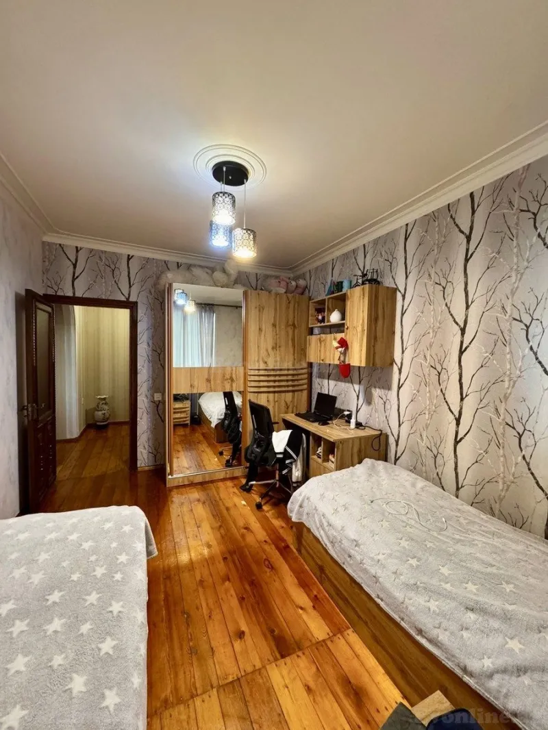 Satılır 4 otaqlı Mənzil Köhnə tikili 110 m² Yeni Yasamal - şəkil 8