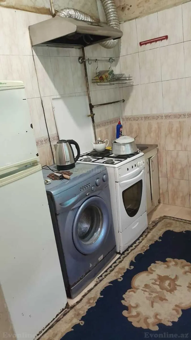 Kirayə verilir 2 otaqlı Mənzil Köhnə tikili 70 m² 3-cü mikrorayon - şəkil 2
