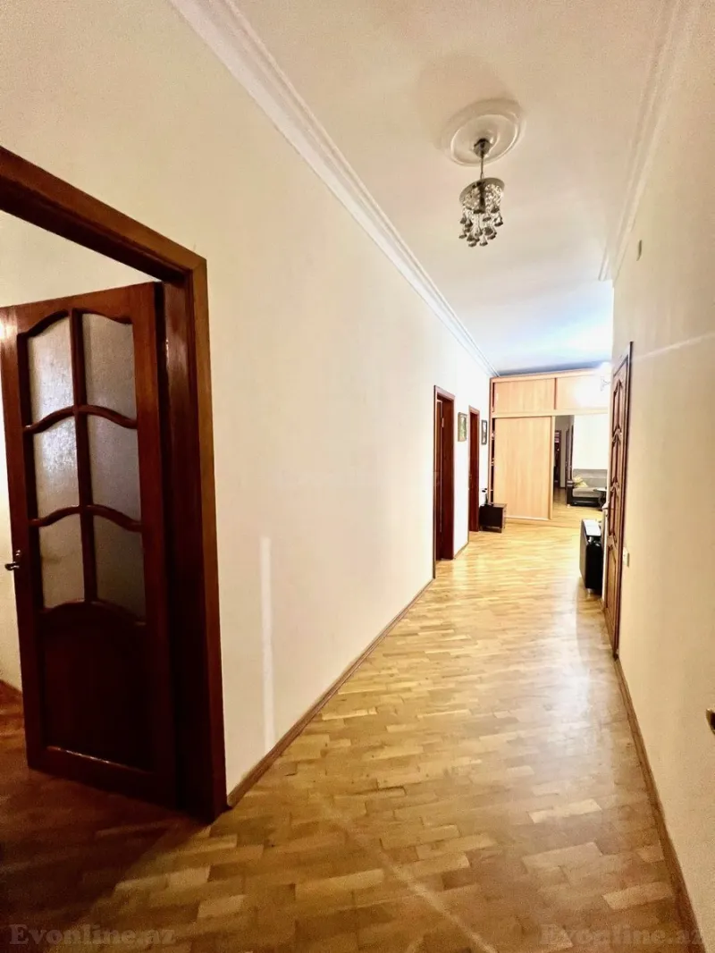 Satılır 3 otaqlı Mənzil Yeni tikili 129 m² Nərimanov r. - şəkil 13