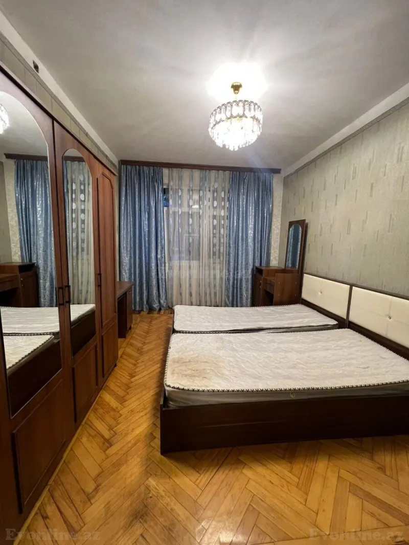 Satılır 2 otaqlı Mənzil Köhnə tikili 50 m² 2-ci mikrorayon - şəkil 3