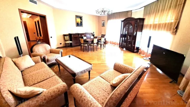 Kirayə verilir 4 otaqlı Mənzil Yeni tikili 240 m² 28 May m. - şəkil 3