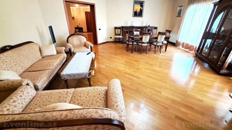 Kirayə verilir 4 otaqlı Mənzil Yeni tikili 240 m² 28 May m. - şəkil 4