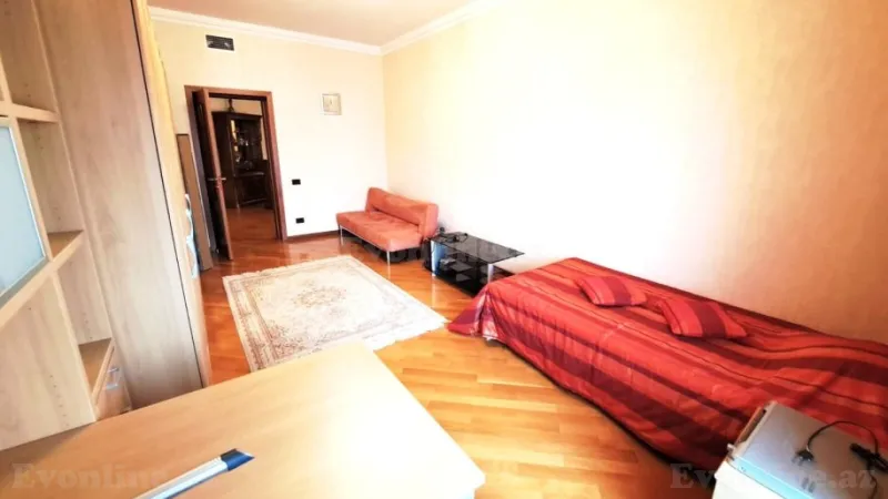 Kirayə verilir 4 otaqlı Mənzil Yeni tikili 240 m² 28 May m. - şəkil 9