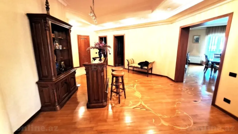 Kirayə verilir 4 otaqlı Mənzil Yeni tikili 240 m² 28 May m. - şəkil 22