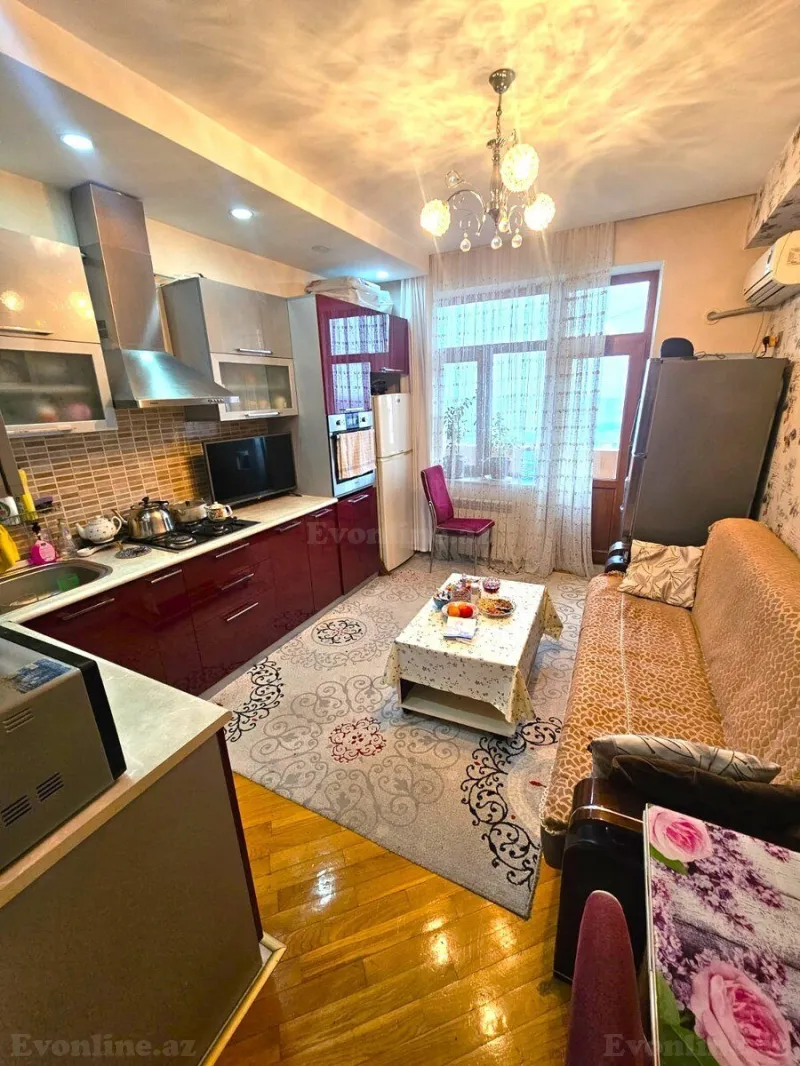 Satılır 2 otaqlı Mənzil Köhnə tikili 110 m² Neftçilər m. - şəkil 9