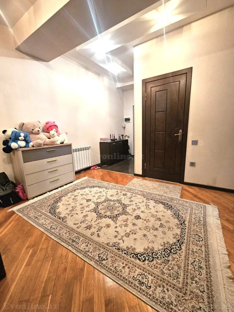 Satılır 2 otaqlı Mənzil Köhnə tikili 110 m² Neftçilər m. - şəkil 14