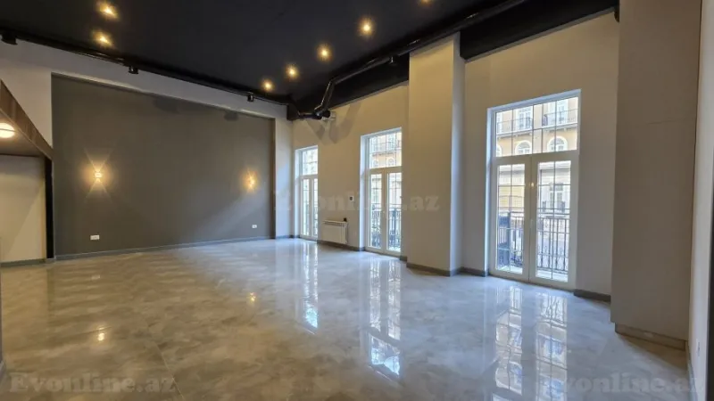 Kirayə verilir Ofis 210 m² Xətai m.