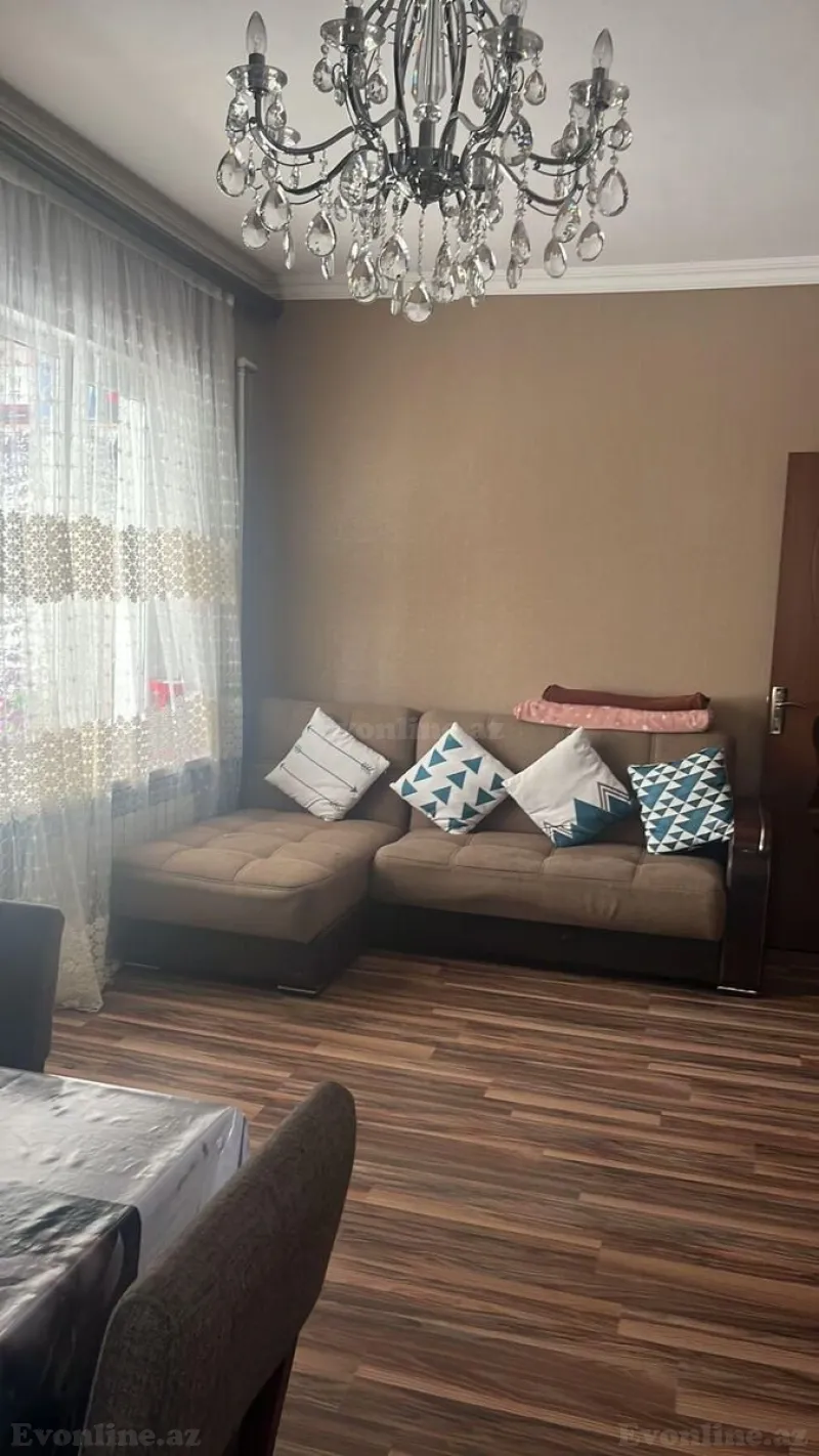 Satılır 2 otaqlı Mənzil Köhnə tikili 55 m² Memar Əcəmi m.