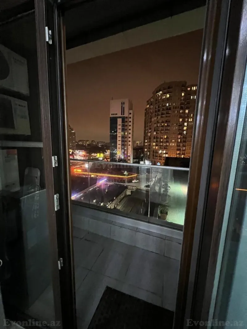 Kirayə verilir 2 otaqlı Mənzil Yeni tikili 90 m² 8 Noyabr m. - şəkil 2