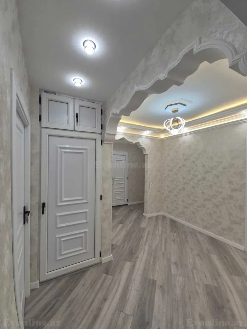 Satılır 4 otaqlı Mənzil Köhnə tikili 115 m² Xalqlar Dostluğu m. - şəkil 4