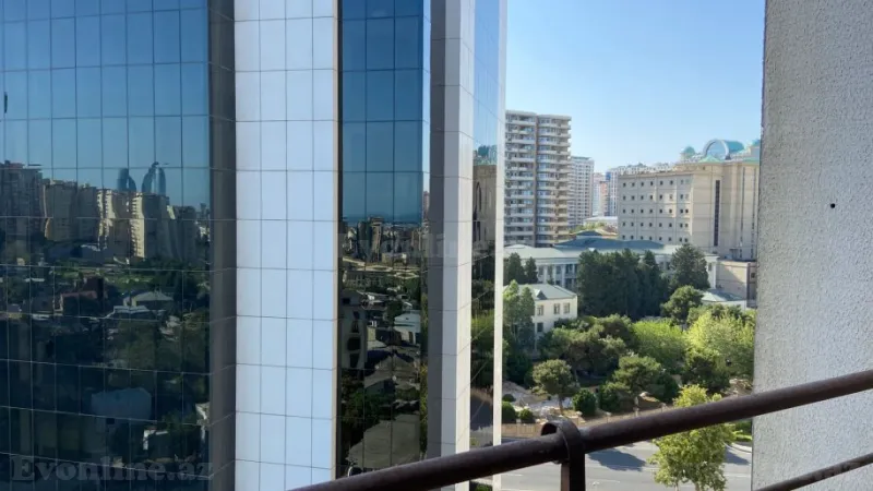 Satılır 4 otaqlı Mənzil Yeni tikili 186 m² Elmlər Akademiyası m. - şəkil 4