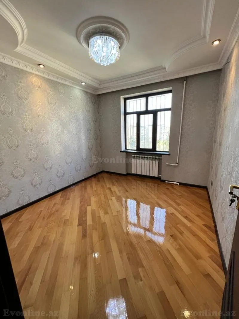 Satılır 5 otaqlı Mənzil Köhnə tikili 120 m² Əhmədli m. - şəkil 3