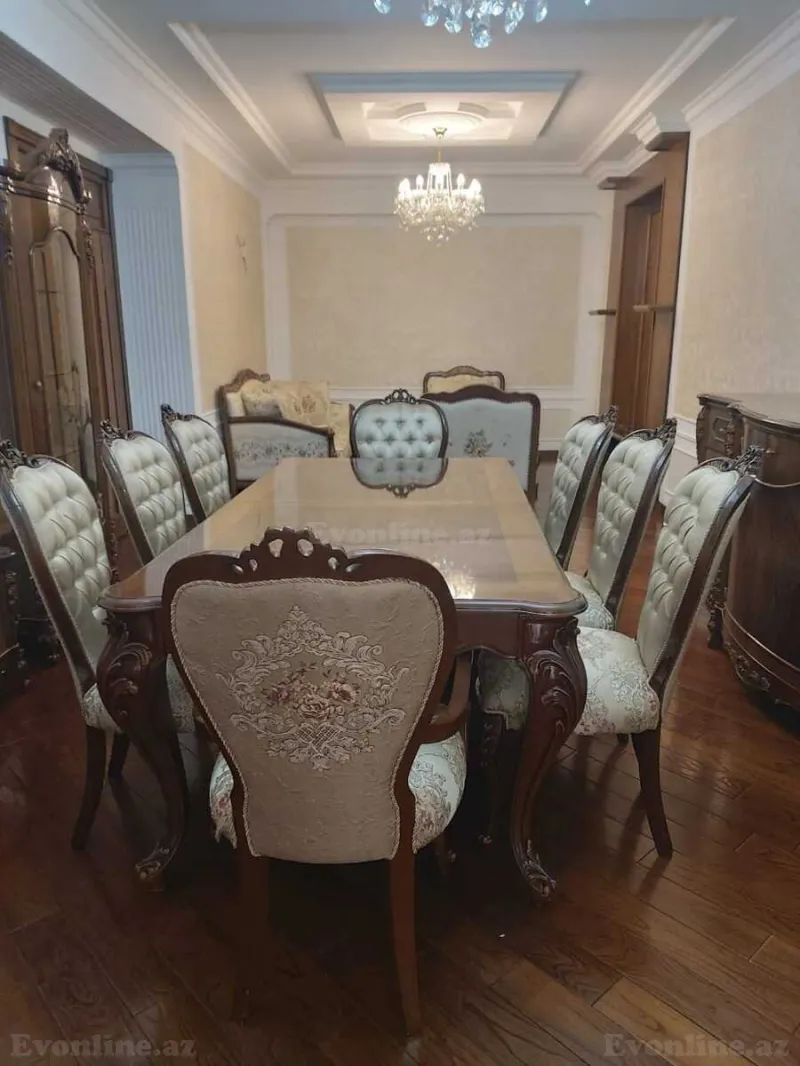 Satılır 3 otaqlı Mənzil Yeni tikili 156 m² 28 May m.