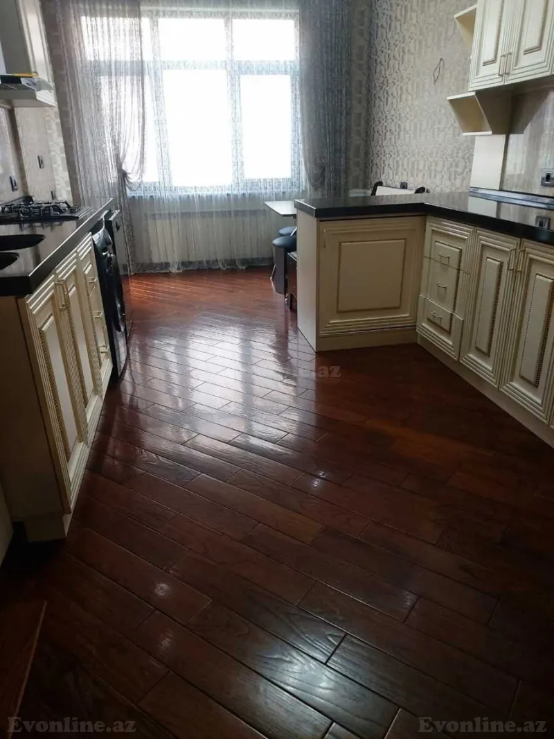 Satılır 3 otaqlı Mənzil Yeni tikili 156 m² 28 May m. - şəkil 2