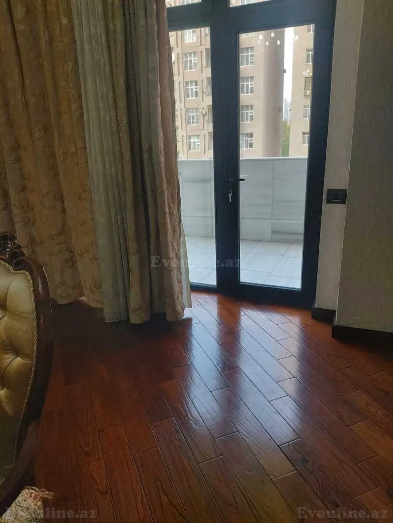 Satılır 3 otaqlı Mənzil Yeni tikili 156 m² 28 May m. - şəkil 9