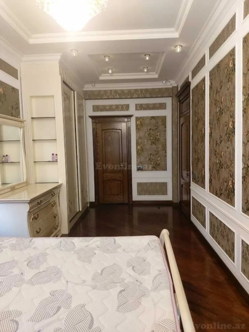 Satılır 3 otaqlı Mənzil Yeni tikili 156 m² 28 May m. - şəkil 15