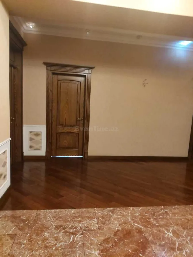 Satılır 3 otaqlı Mənzil Yeni tikili 156 m² 28 May m. - şəkil 16
