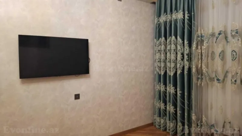 Satılır 2 otaqlı Mənzil Yeni tikili 44 m² Massiv D
