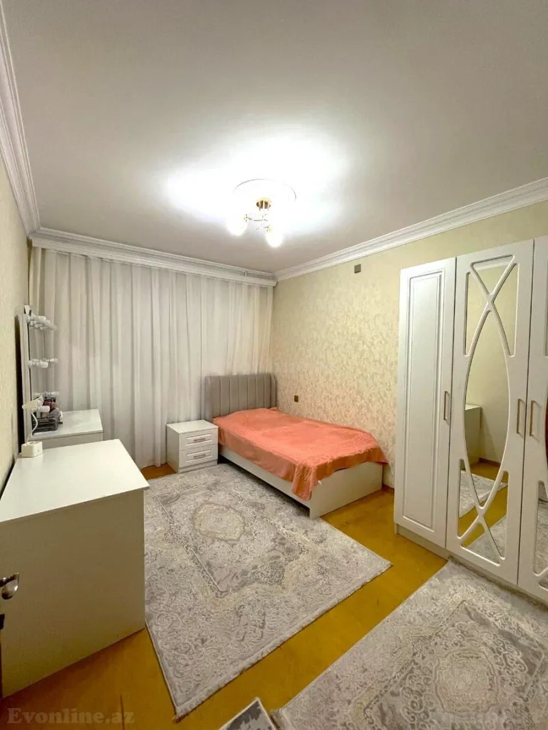 Satılır 5 otaqlı Mənzil Köhnə tikili 120 m² Xalqlar Dostluğu m. - şəkil 4