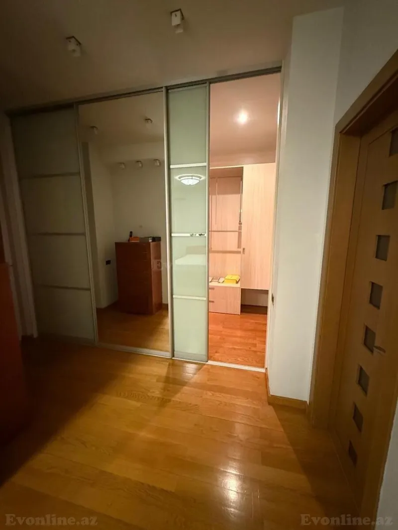 Satılır 4 otaqlı Mənzil Yeni tikili 200 m² 28 May m. - şəkil 20