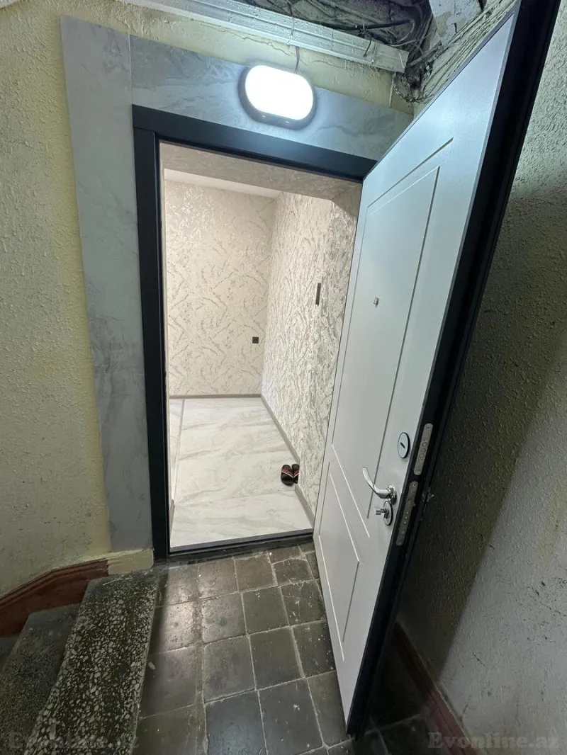 Satılır 1 otaqlı Mənzil Köhnə tikili 38 m² Nərimanov r. - şəkil 3