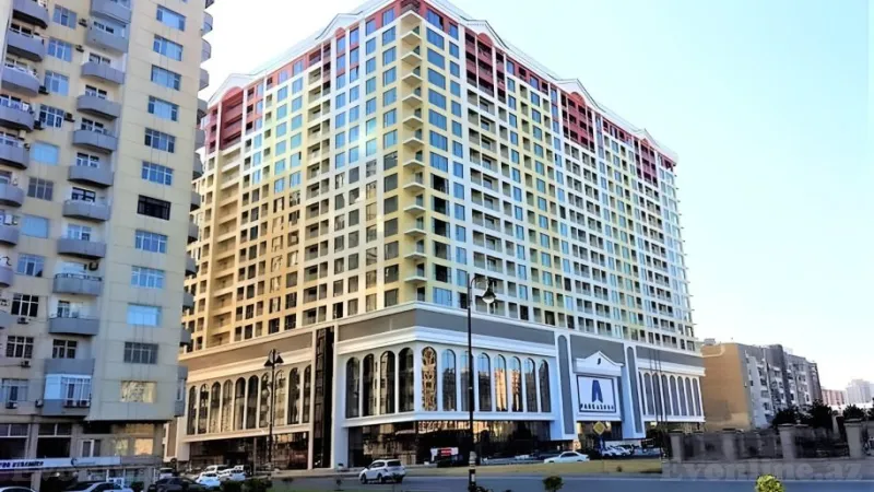 Kirayə verilir 4 otaqlı Mənzil Yeni tikili 181 m² Xətai m.