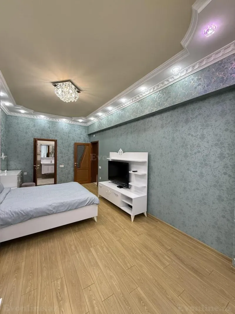 Kirayə verilir 4 otaqlı Mənzil Yeni tikili 181 m² Xətai m. - şəkil 13